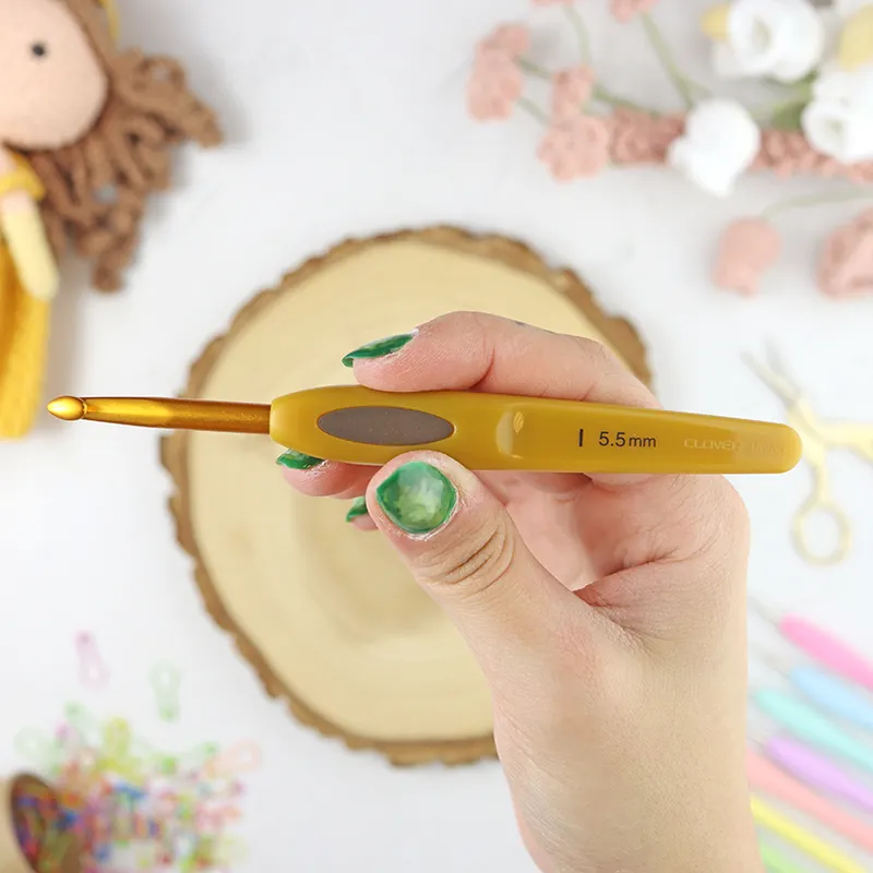 Ganchillo Soft 5.50 mm de Clover Premium