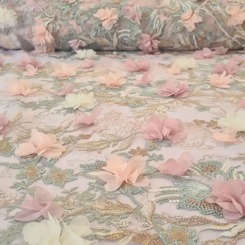 Tela de Encaje Bordada con base de Tul (ancho 1,35M) Garantía Incluida